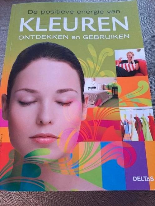 De positieve energie van kleuren ontdekken en gebruiken, Boeken, Mode, Gelezen, Ophalen