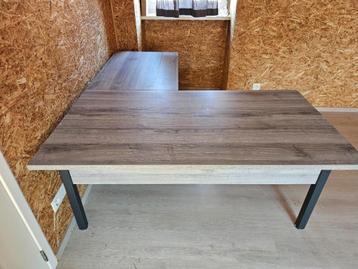 Bureau beschikbaar voor biedingen