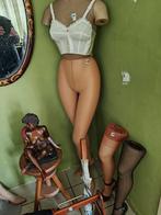 Paspop en oude lingerie, Ophalen