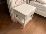 Nachtkastje wit, Ophalen, 55 tot 70 cm, Zo goed als nieuw, 45 tot 65 cm