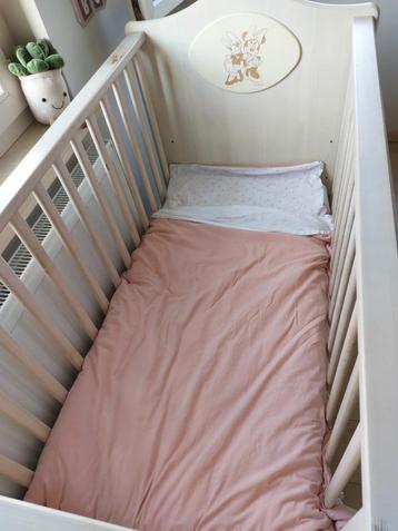 Babybed thema 'disney' inclusief matras aerosleep beschikbaar voor biedingen
