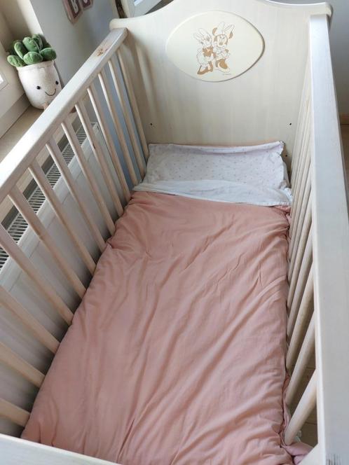 Babybed thema 'disney' inclusief matras aerosleep, Kinderen en Baby's, Babywiegjes en Ledikanten, Gebruikt, Ledikant, Ophalen
