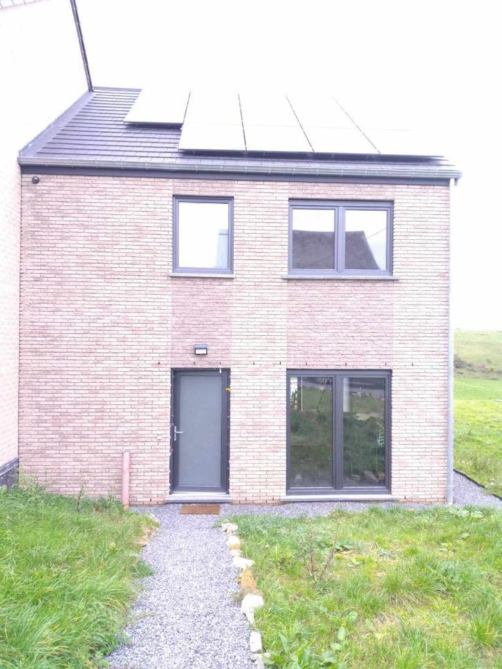 Une chambre disponible dans une colocation de maison (Ciney), Immo, Huizen te huur, Provincie Namen, Vrijstaande woning, Direct bij eigenaar