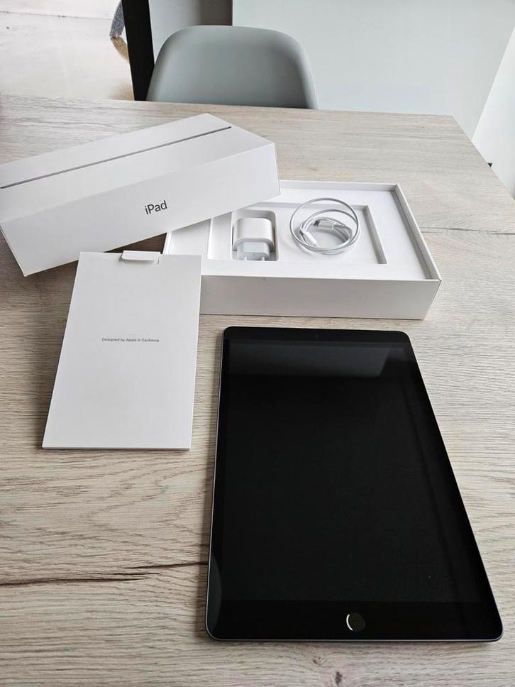 Apple iPad 9th generation, Computers en Software, Apple iPads, Zo goed als nieuw, Apple iPad, Wi-Fi, 10 inch, 64 GB, Grijs, Ophalen