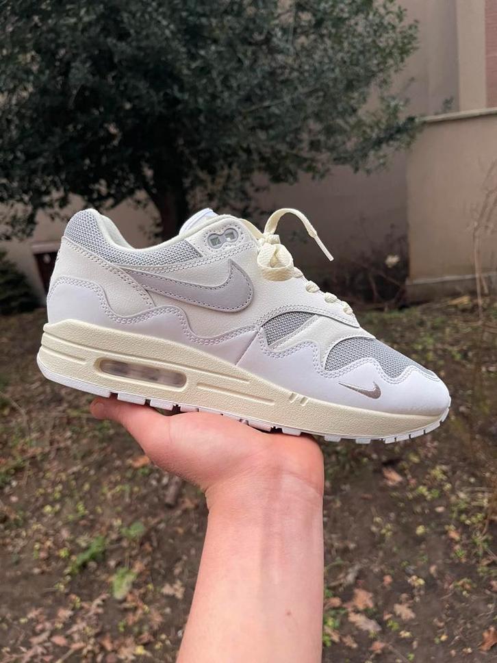 Nike Air Max 1 x Patta « White », Kleding | Heren, Schoenen, Zo goed als nieuw, Sneakers, Ophalen