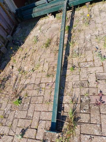 Vierkante paal met voetplaat, Doe-het-zelf en Bouw, Metalen, Ophalen, Zo goed als nieuw