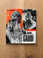 Antonio Gaudi - Moravansky, Boeken, Kunst en Cultuur | Architectuur, Ophalen of Verzenden, Zo goed als nieuw