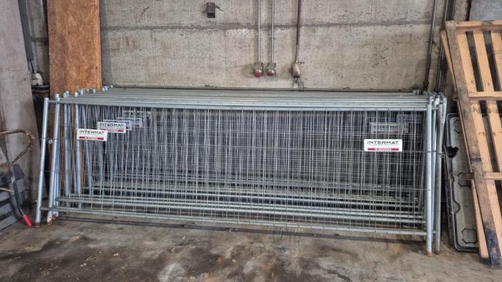 22 x WERFHEKKENS + 23 x KUNSTSTOFVOETEN, Doe-het-zelf en Bouw, Bouwketen en Schaftketen, Gebruikt, Ophalen