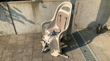 2x Kinder fietsstoeltjes bijna nieuwe. beschikbaar voor biedingen