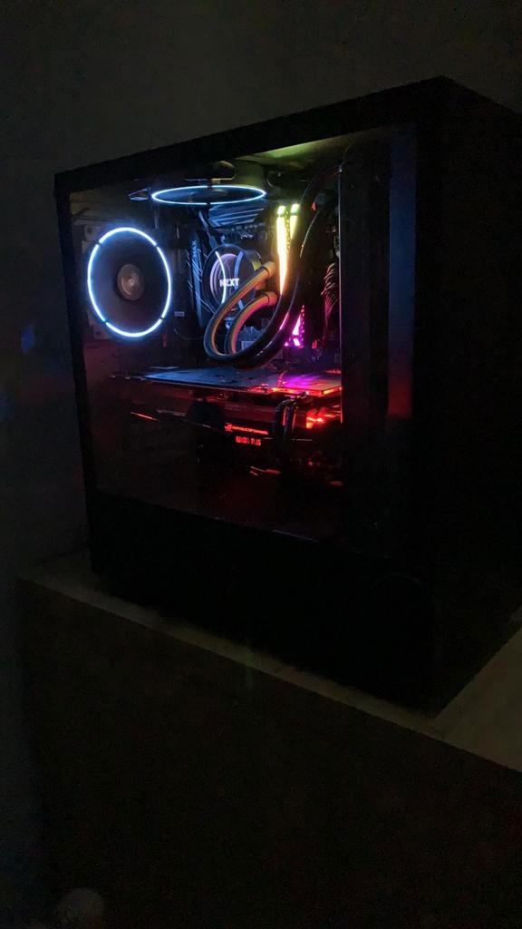 Complete high end gaming setup, Computers en Software, Desktop Pc's, Gebruikt, 3 tot 4 Ghz, SSD, 16 GB, Met videokaart, Met monitor