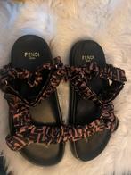 Nieuwr fendi schoenen maat 39/40 past, Kleding | Dames, Ophalen of Verzenden, Zo goed als nieuw