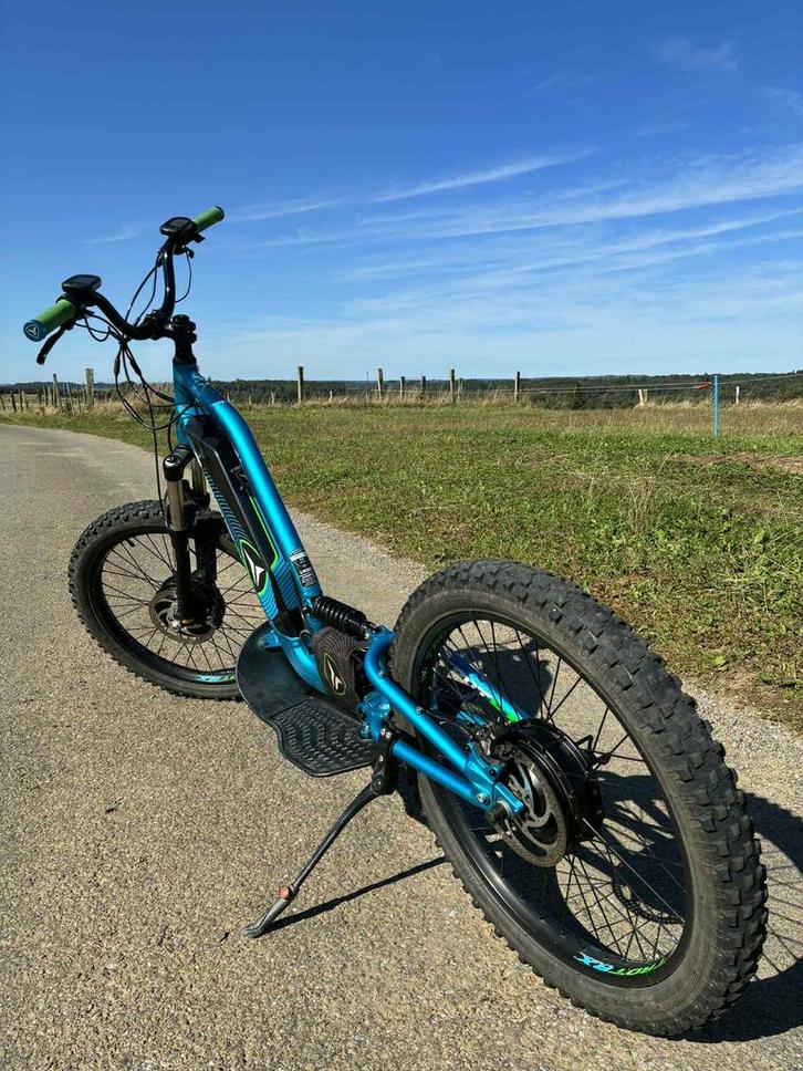 Trottinette électrique, Vélos & Vélomoteurs, Cyclomoteurs | Cyclomoteurs de cross, Comme neuf, Enlèvement