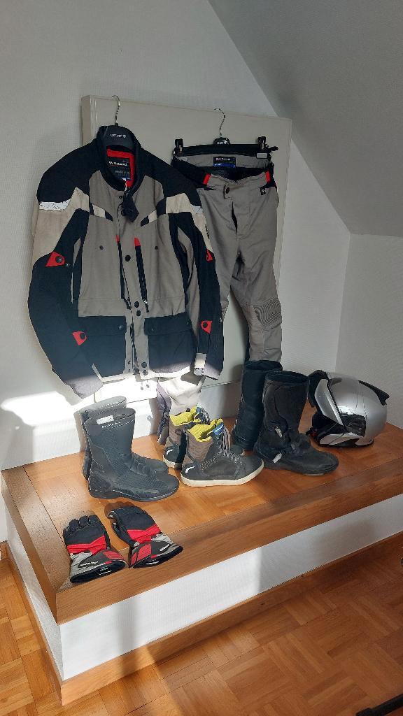 BMW motorkledij, Motos, Vêtements | Vêtements de moto, Combinaison, Enlèvement