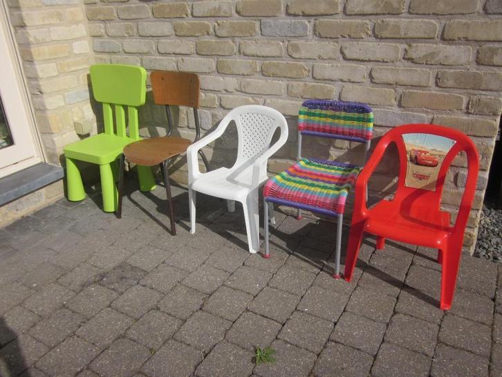 Stoelen voor de kinderen à 2 € stuk, Kinderen en Baby's, Kinderkamer | Tafels en Stoelen, Zo goed als nieuw, Stoel(en), Ophalen