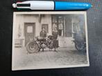 2 foto's motorfiets van een oud merk?, Motoren, Particulier