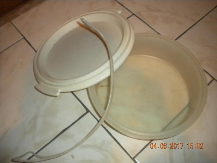 Taartenhouder/bewaarder/drager (Tupperware) = retro, Huis en Inrichting, Keuken | Tupperware, Ophalen