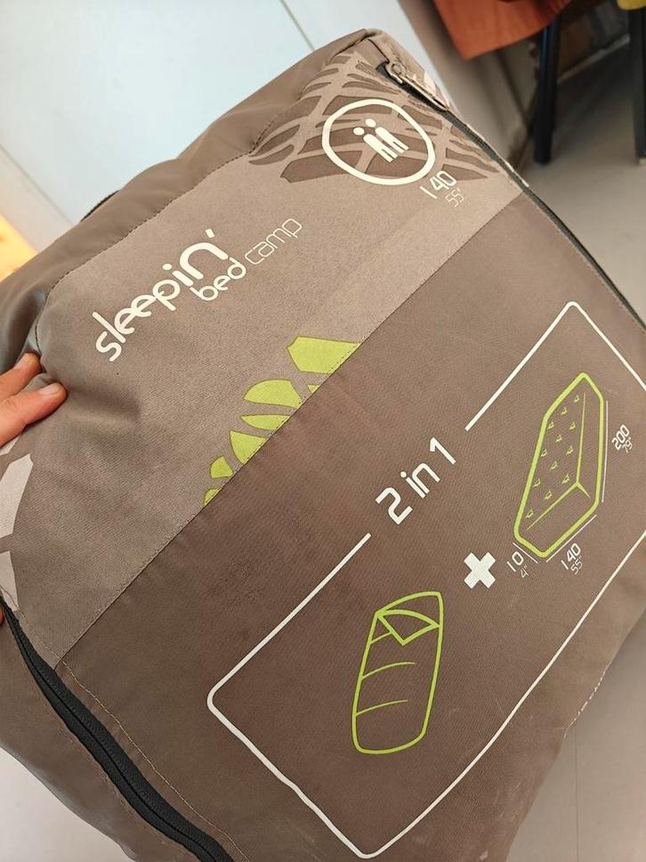 Sleeping bed camp Quechua incl deken en kussen 140x200 cm, Caravans en Kamperen, Luchtbedden, Ophalen of Verzenden