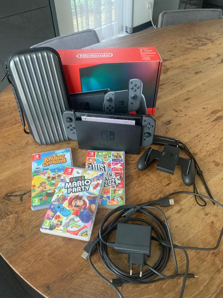 Nintendo switch met 3 spelletjes, Consoles de jeu & Jeux vidéo, Jeux | Nintendo Switch, Comme neuf, Enlèvement