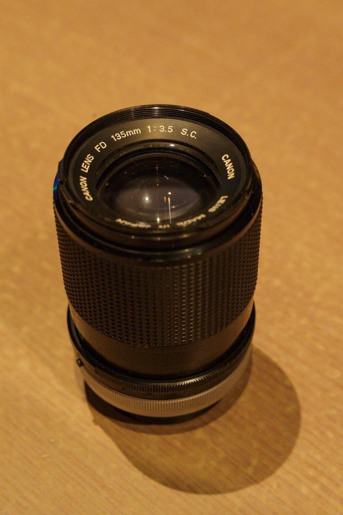 Canon 135 mm 1:3.5, Audio, Tv en Foto, Fotocamera's Analoog, Zo goed als nieuw, Spiegelreflex, Canon, Ophalen of Verzenden