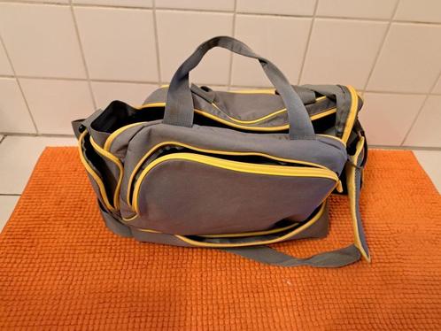 Sac de sport/Sporttas/Sport bag, Handtassen en Accessoires, Tassen | Sporttassen, Gebruikt, Unisex volwassen, Ophalen of Verzenden