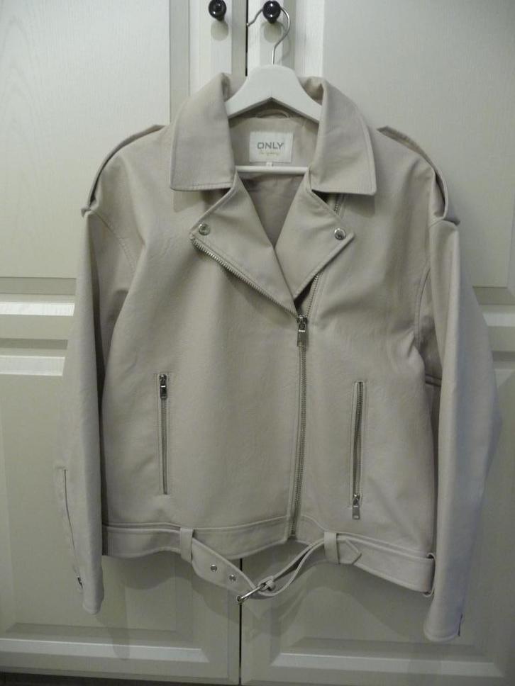 Toffe jas imitatieleer Only, Kleding | Dames, Jassen | Zomer, Zo goed als nieuw, Maat 38/40 (M), Wit, Ophalen of Verzenden