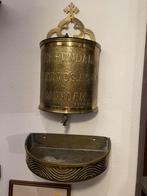 Antiek Koperen Kerk Wijwatervat met Latijnse Tekst., Antiek en Kunst, Antiek | Religieuze voorwerpen, Ophalen of Verzenden