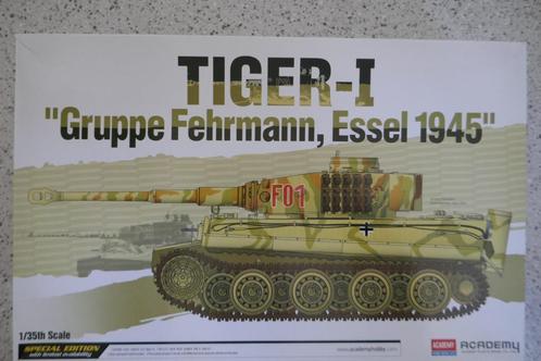 Tiger I "Gruppe Fehrmann, Essel 1945" Academy 1:35, Hobby en Vrije tijd, Modelbouw | Auto's en Voertuigen, Zo goed als nieuw, Tank