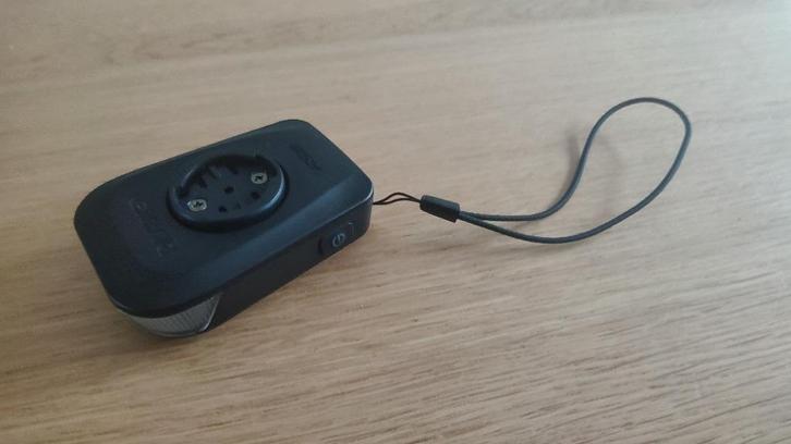 Ravemen FR500, Fietsen en Brommers, Fietsaccessoires | Fietsverlichting, Voorlicht, Nieuw, Batterij, Oplaadbaar, Waterbestendig