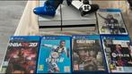 PS4 avec 2 manette 5 jeux à vendre, Original, Met 2 controllers, Gebruikt, 1 TB