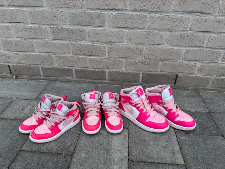 Jordan 1 mid, Kinderen en Baby's, Kinderkleding | Schoenen en Sokken, Gebruikt, Schoenen, Meisje, Ophalen