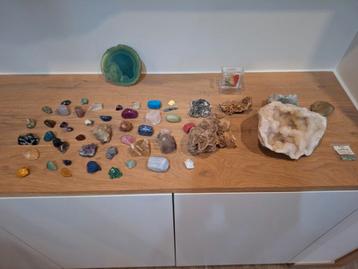 Verzameling mineraalstenen beschikbaar voor biedingen