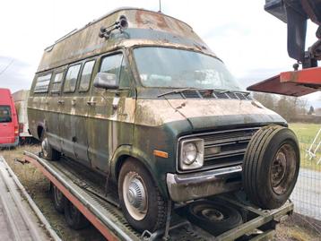 Dodge B300 Camper Tradesman 1977 à vendre en pièces détachée, Dodge Chrysler, Enlèvement ou Envoi, ., Utilisé