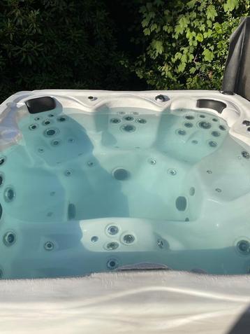 Jacuzzi 8 personen perfecte staat, Enlèvement, Comme neuf, Couverture, Fixé