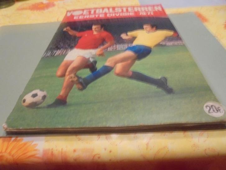 Voetbalsterren Eerste Divisie 70/71 (compleet), Verzamelen, Foto's en Prenten, Gebruikt, Prent, Overige onderwerpen, 1960 tot 1980