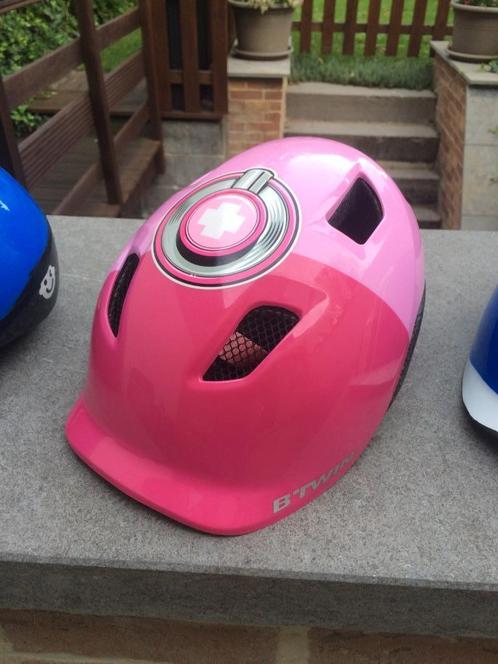 Casque vélo - fille - Btwin - Décathlon, Fietsen en Brommers, Fietsaccessoires | Fietshelmen, Gebruikt, Meisje, Ophalen