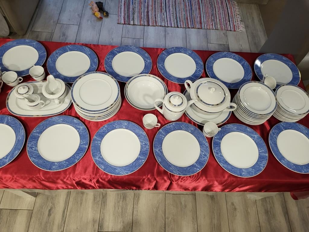 service en porcelaine de bavaria pour 12 personnes, Maison & Meubles, Cuisine | Vaisselle, Enlèvement