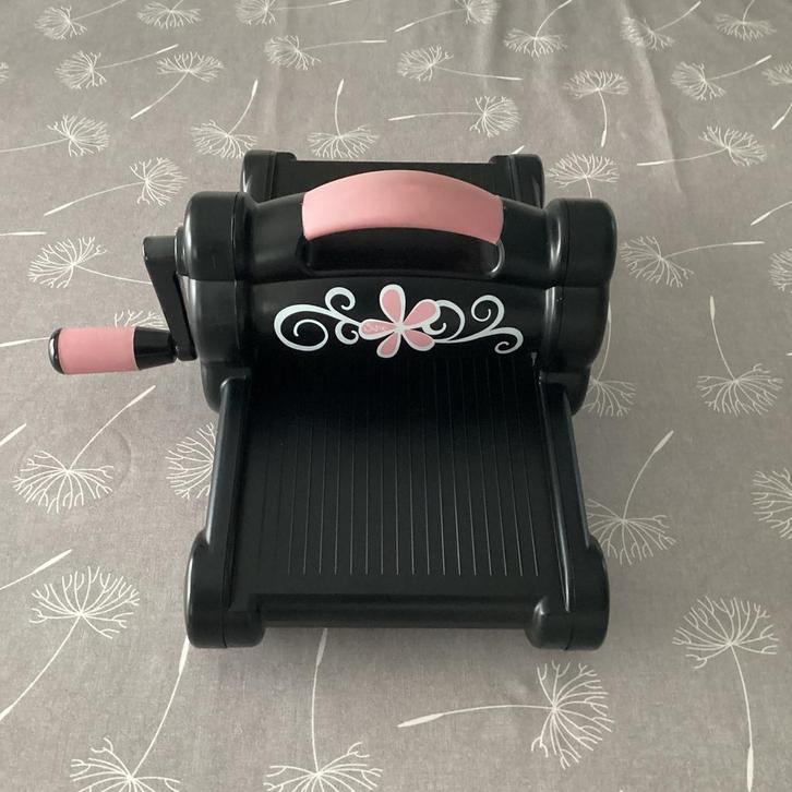 Sizzix Big Shot, Hobby en Vrije tijd, Scrapbooking, Zo goed als nieuw, Sizzix, Verzenden