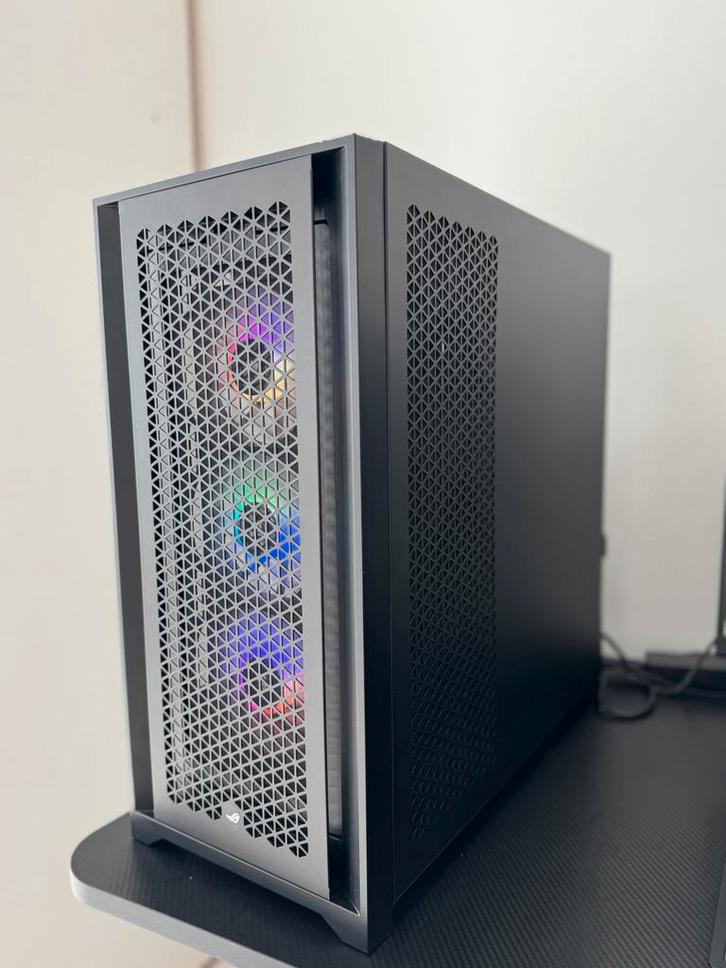 ROG 5000D, Computers en Software, Computerbehuizingen, Zo goed als nieuw, Ophalen