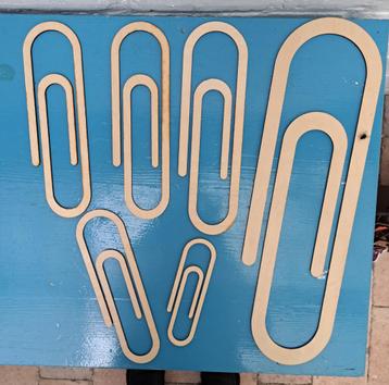 originele decoratieve paperclips beschikbaar voor biedingen