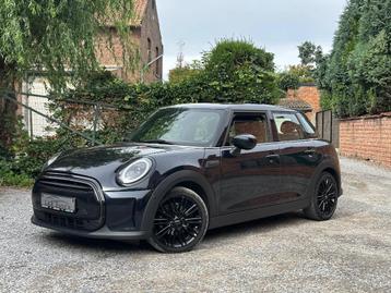 Mini One Pano-Navi-Camara beschikbaar voor biedingen
