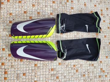 Scheenbeschermers Nike Mercurial beschikbaar voor biedingen