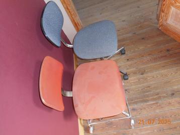 bureaustoelen beschikbaar voor biedingen