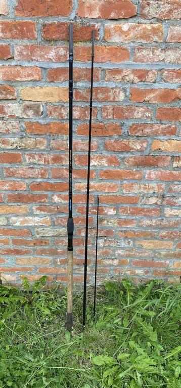 Cresta Blackthorne 360 feeder 50g beschikbaar voor biedingen