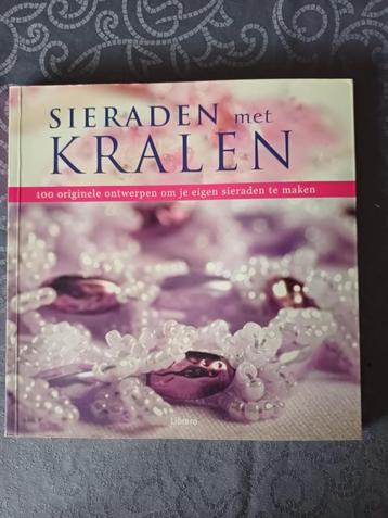 Boek sieraden met kralen 100 ontwerpen om zelf te doen beschikbaar voor biedingen