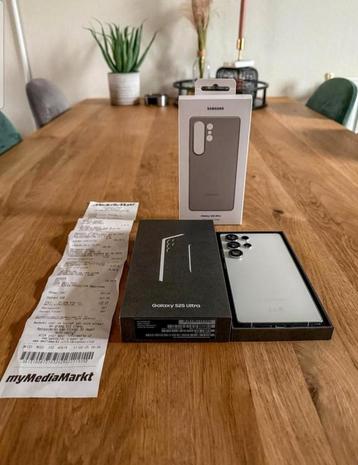 Samsung Galaxy S25 Ultra – Perfekt Staat beschikbaar voor biedingen