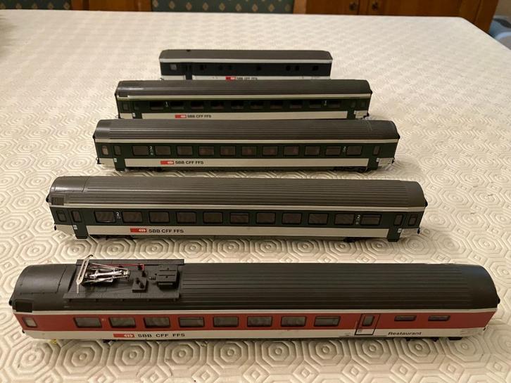 Marklin SBB rijtuigenset 5delig VERLICHT + rode sluitlichten, Hobby en Vrije tijd, Modeltreinen | H0, Gebruikt, Roco, Ophalen of Verzenden