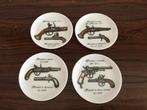 Setvan 4 onderzetters decor wapens pistolen, Antiek en Kunst, Ophalen of Verzenden