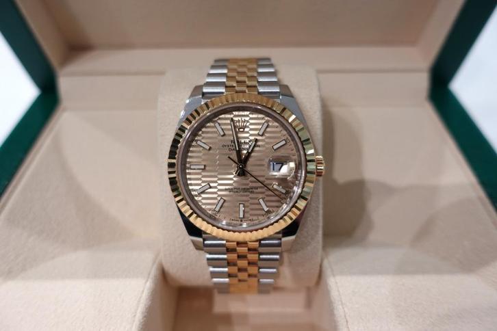 Rolex Datejust 41mm met doos en papieren - Origineel, Handtassen en Accessoires, Horloges | Heren, Zo goed als nieuw, Polshorloge