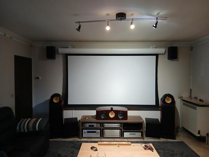 Projectiescherm electronisch HD projecta, Audio, Tv en Foto, Projectieschermen, Zo goed als nieuw, Elektrisch, Ophalen