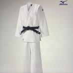 Judogi Mizuno YUSHO IJF, Sport en Fitness, Ophalen of Verzenden, Nieuw, Judo, Vechtsportpak